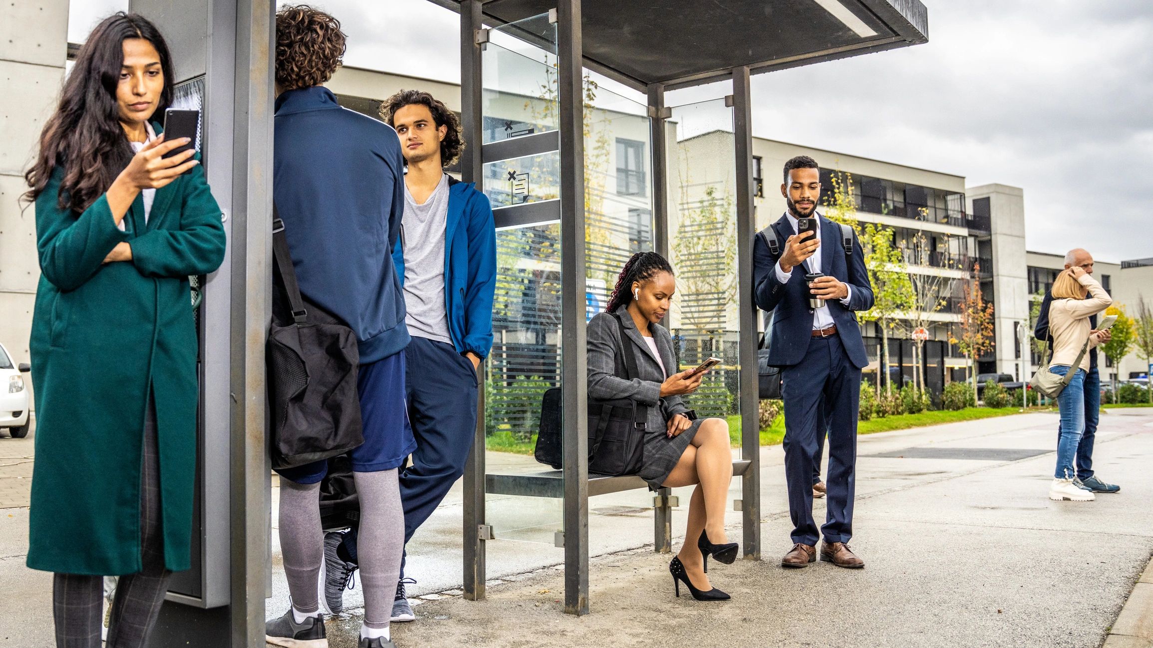 Guests waiting for coordinated event pickup service